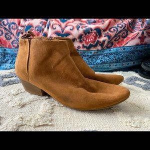 Old Navy Chestnut Brown Booties